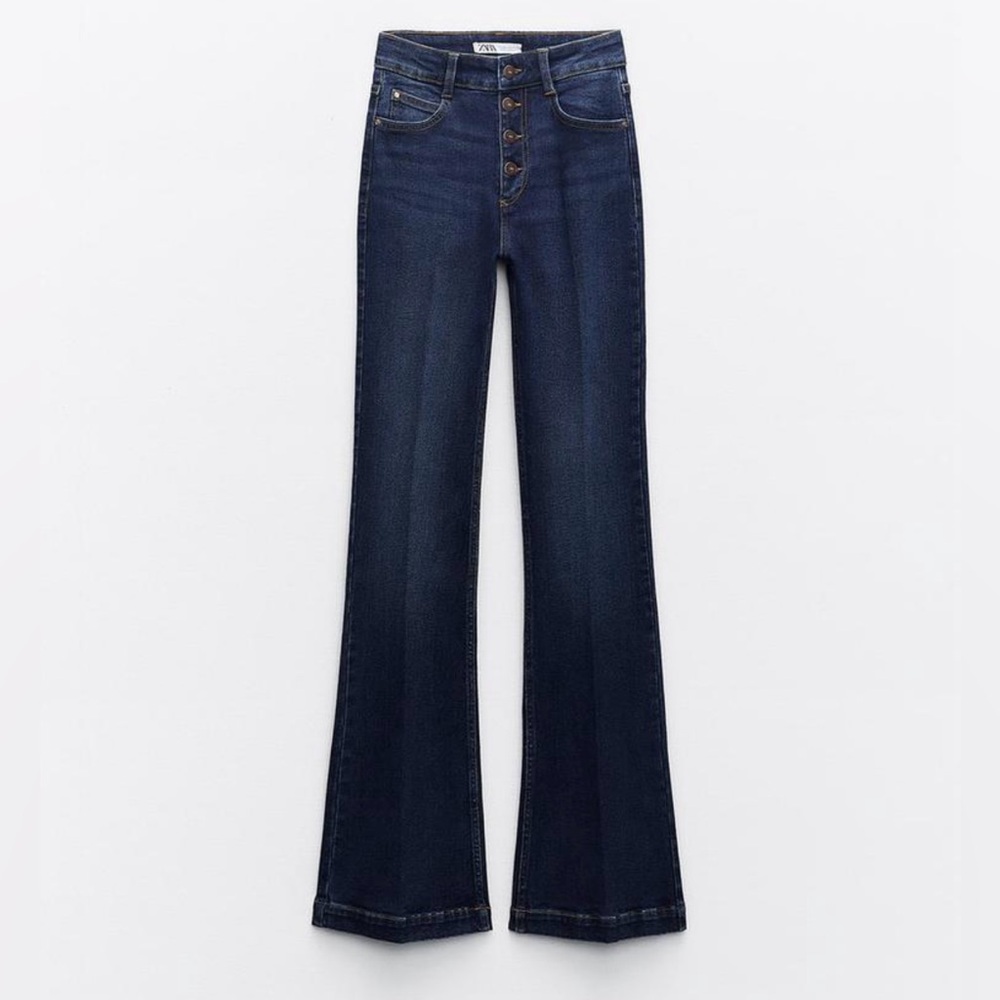 NWOT High waisted flare dark denim jeans